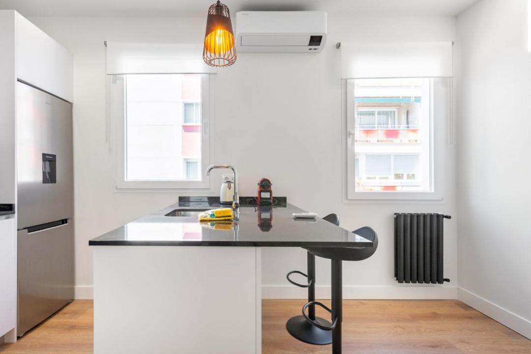 1 Bedroom 1 Bathroom Furnished - Salamanca - Modern - Mintystay Madrid Kültér fotó
